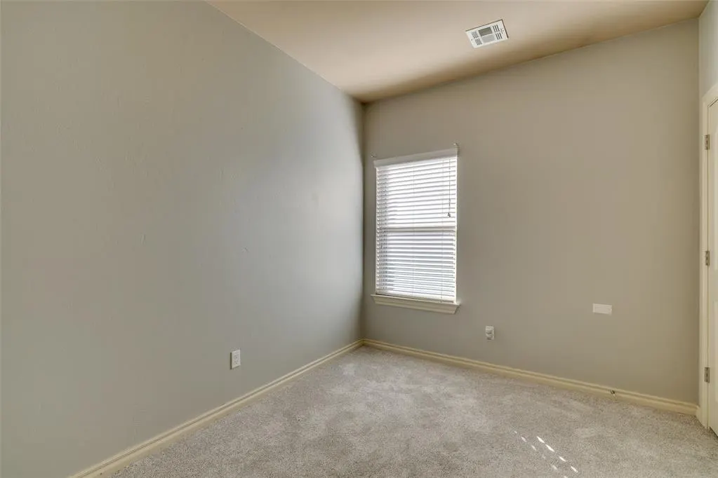 Photo 23 — 927 SW 92nd Street, Oklahoma City, OK 73139
