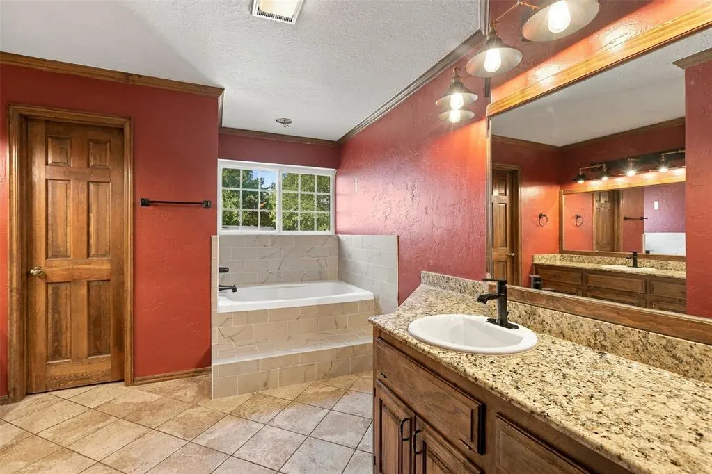 Photo 13 — 1829 Marian Drive, Norman, OK 73069