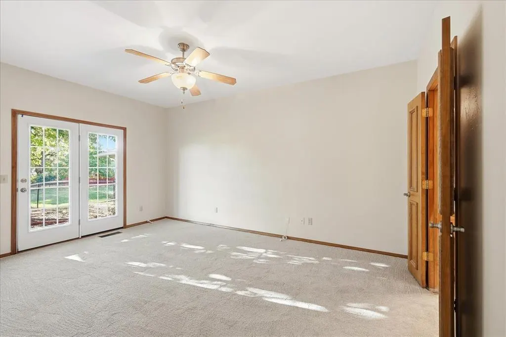 Photo 7 — 11528 NW 117th Court, Yukon, OK 73099