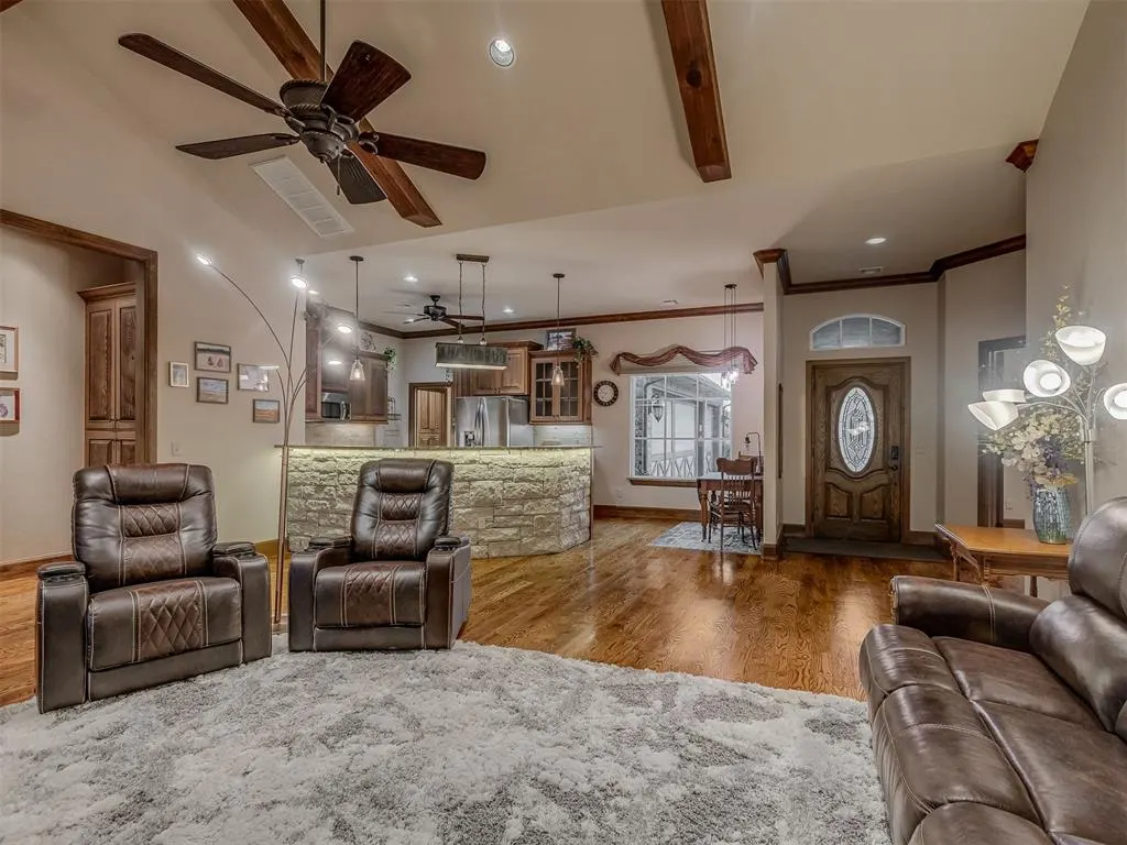 Photo 9 — 4021 Slater Drive, Moore, OK 73071