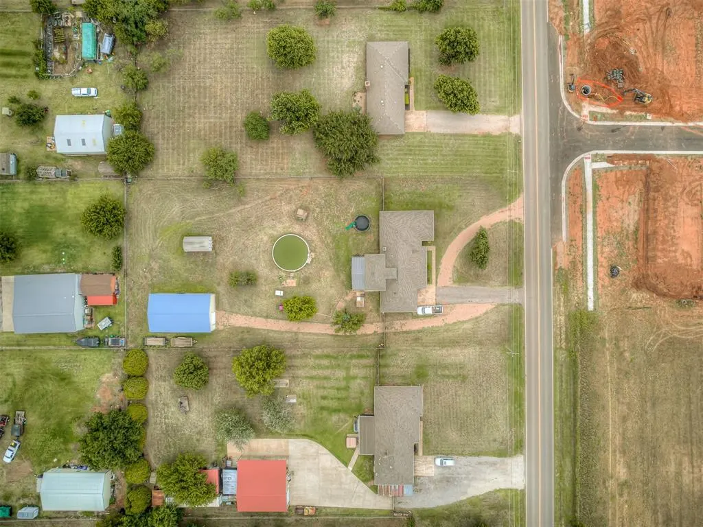 Photo 4 — 1725 E Washington Avenue, Piedmont, OK 73078