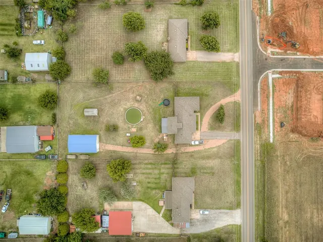 Photo 4 — 1725 E Washington Avenue, Piedmont, OK 73078