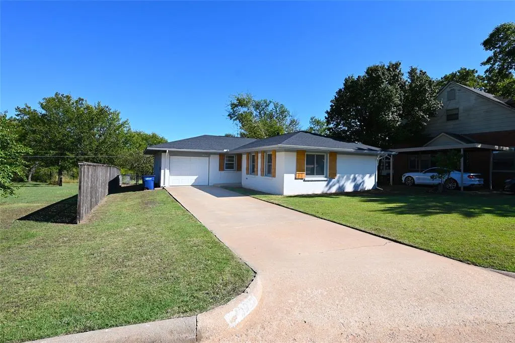 Front exterior — 3823 N Airport Lane, Stillwater, OK 74075