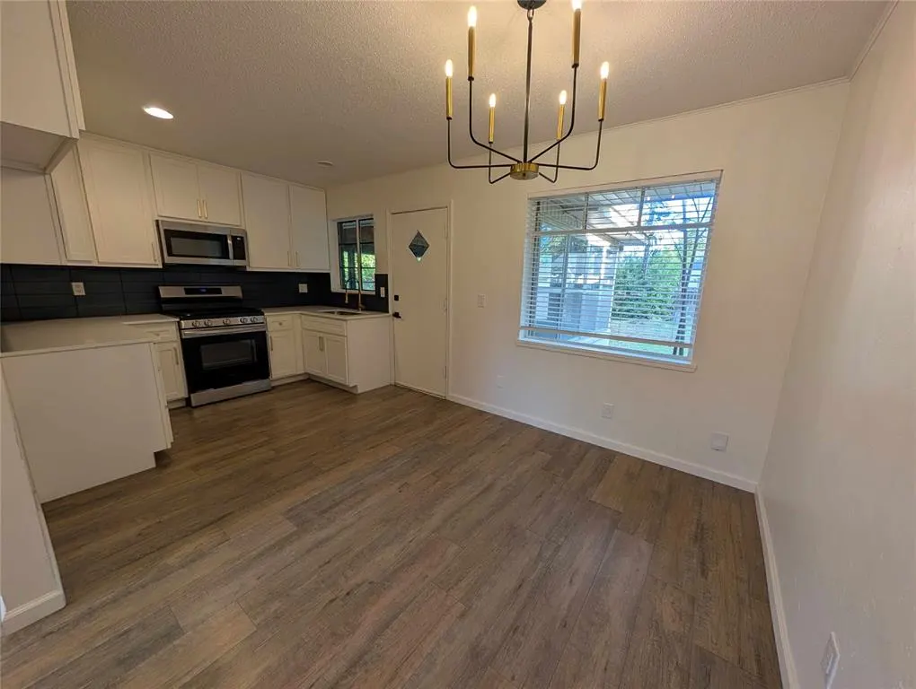 Photo 5 — 1619 Carlisle Court, Oklahoma City, OK 73120