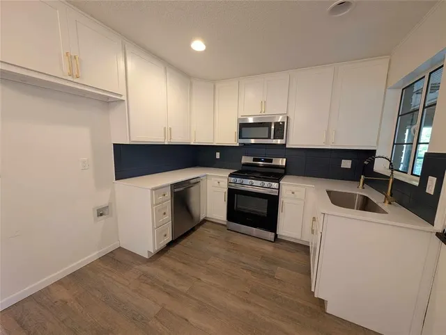 Photo 6 — 1619 Carlisle Court, Oklahoma City, OK 73120