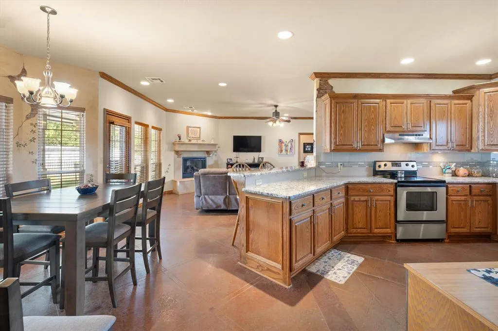 Photo 19 — 350 Huntington, Guthrie, OK 73044