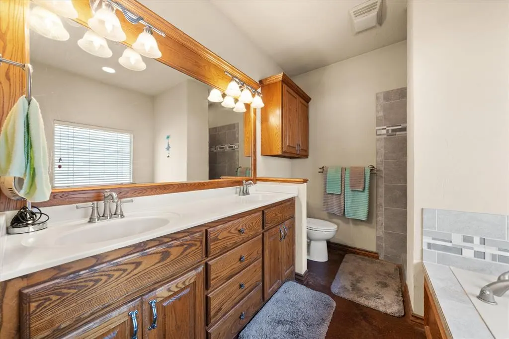 Photo 32 — 350 Huntington, Guthrie, OK 73044