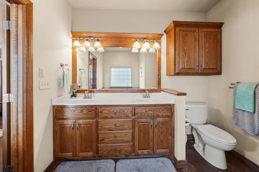 Photo 33 — 350 Huntington, Guthrie, OK 73044