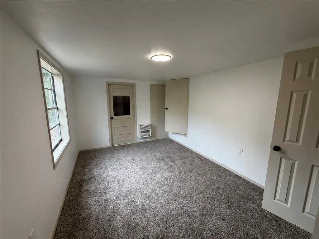 Photo 6 — 305 N Florence Avenue, Shawnee, OK 74801