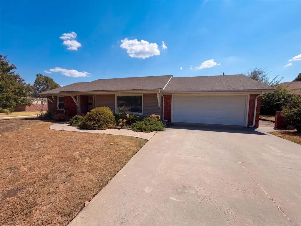 Front exterior — 2500 NW 109th Street, Oklahoma City, OK 73120