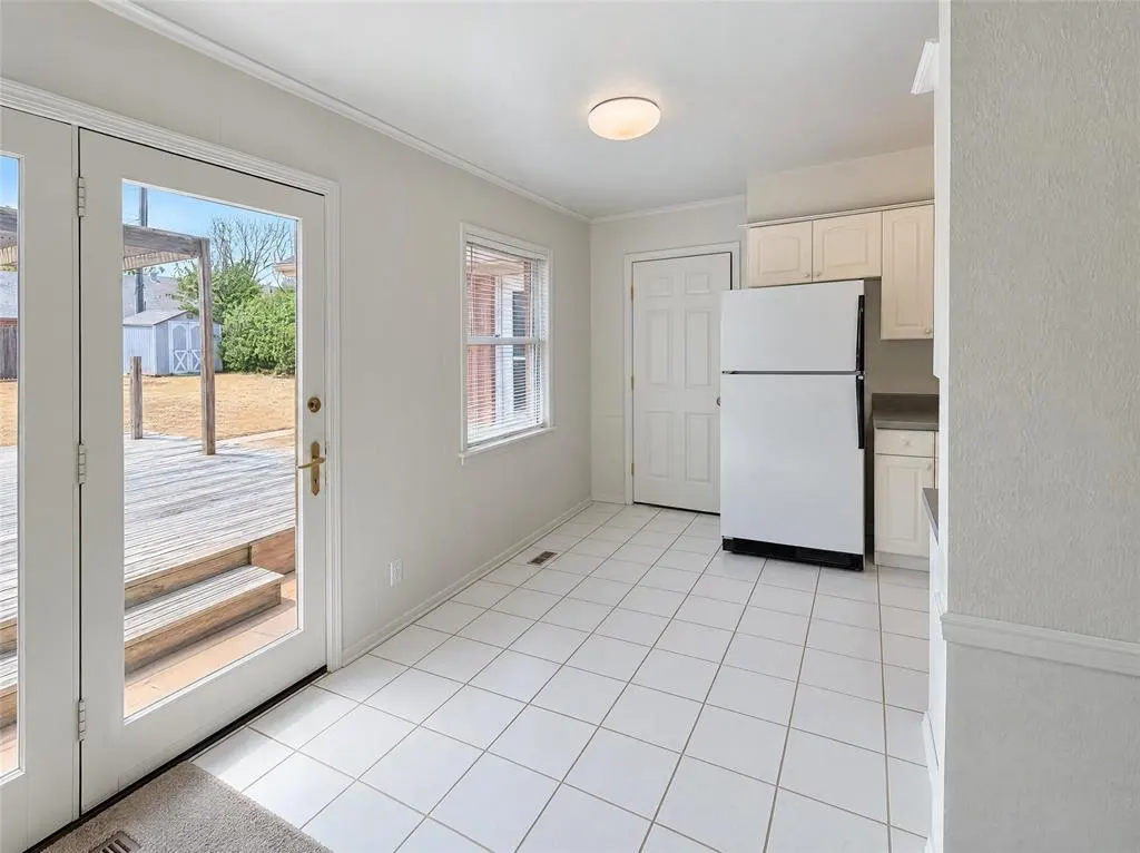 Photo 7 — 2500 NW 109th Street, Oklahoma City, OK 73120