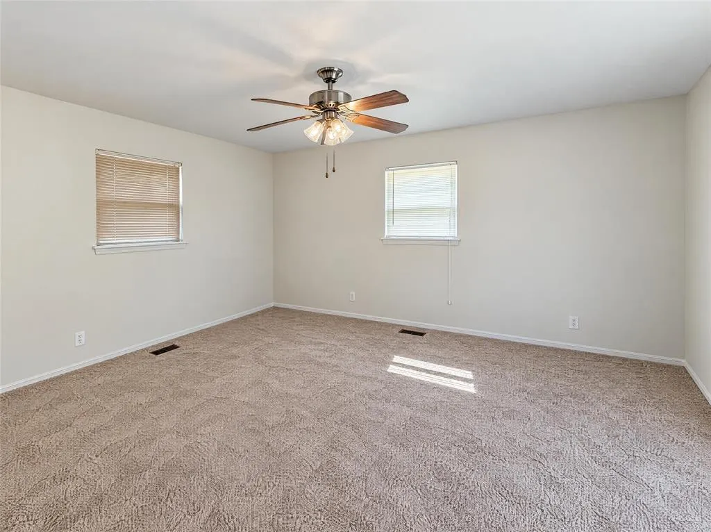 Photo 14 — 2500 NW 109th Street, Oklahoma City, OK 73120