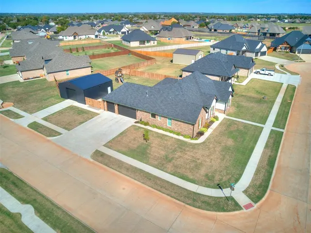 Photo 2 — 4101 Fawn Terrace, Tuttle, OK 73089