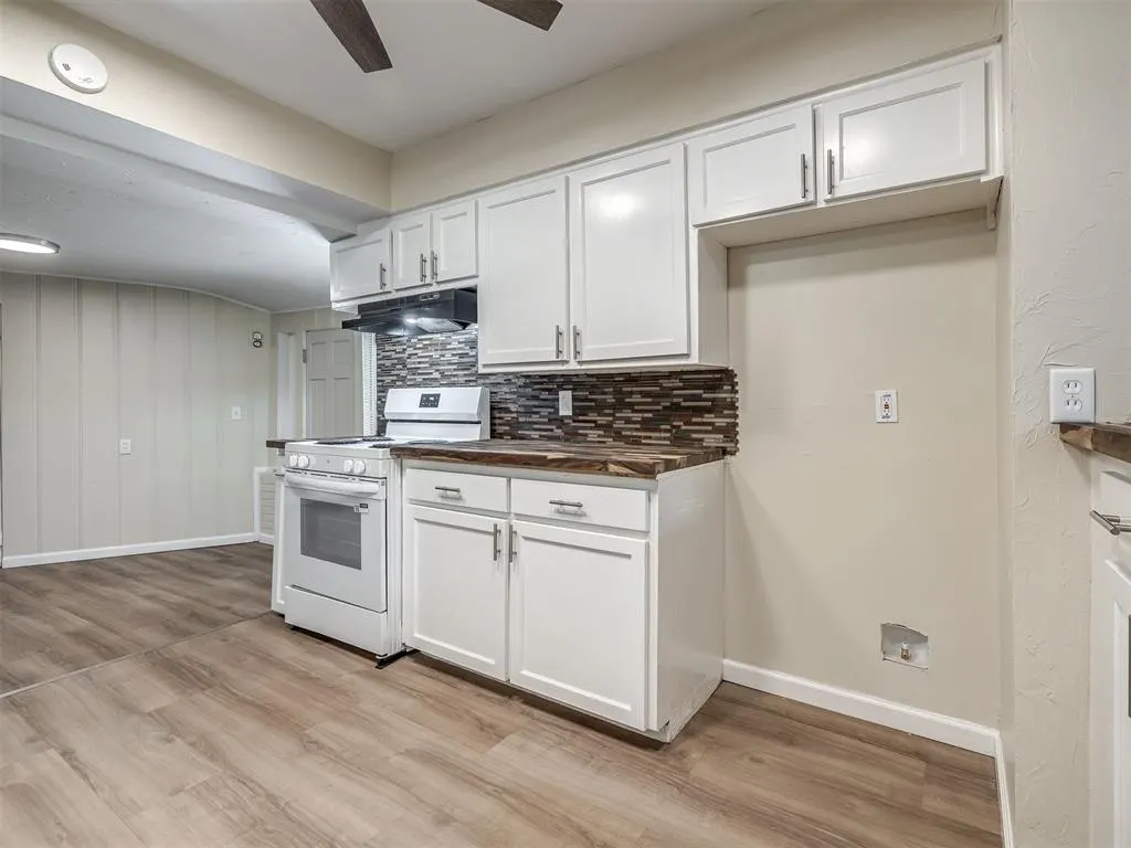 Photo 9 — 2608 Mickey Road, Del City, OK 73115