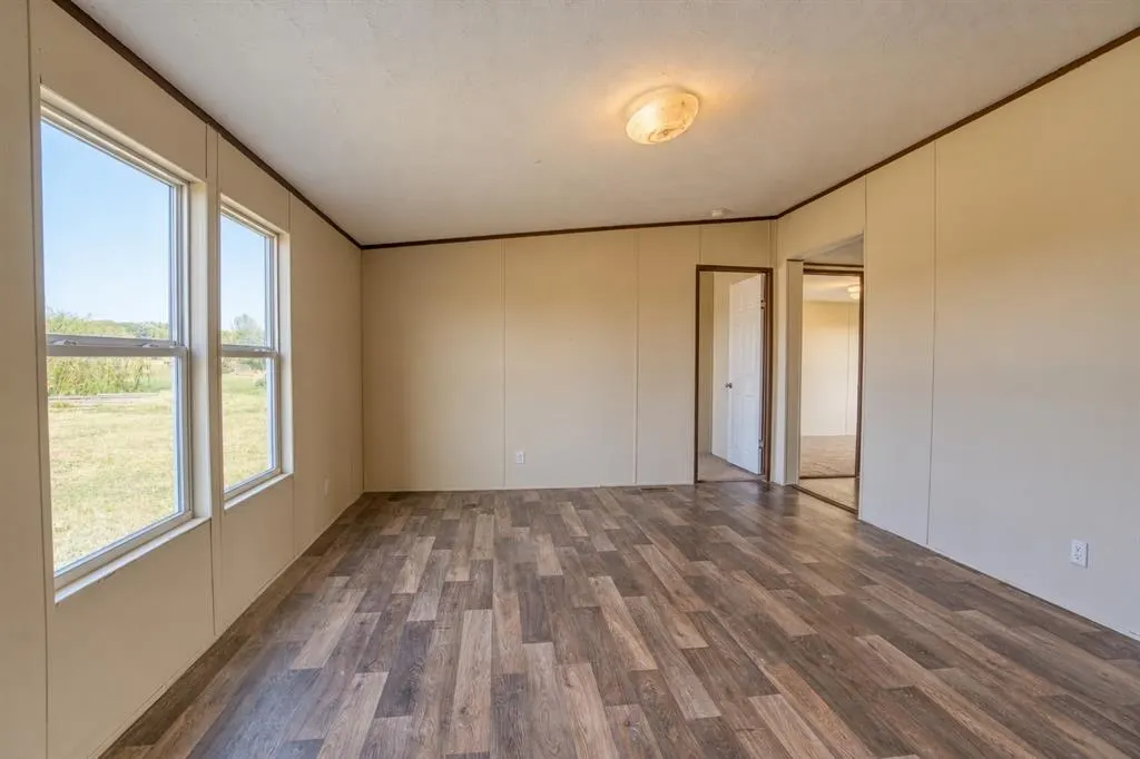 Photo 6 — 215 Cale Lane, Calera, OK 74730