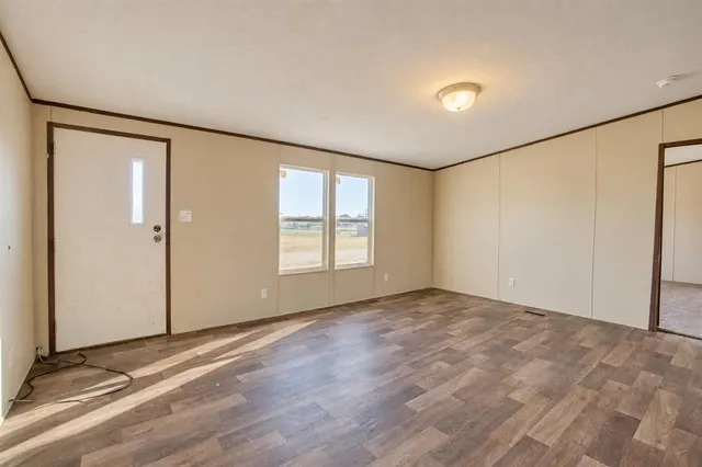 Photo 8 — 215 Cale Lane, Calera, OK 74730