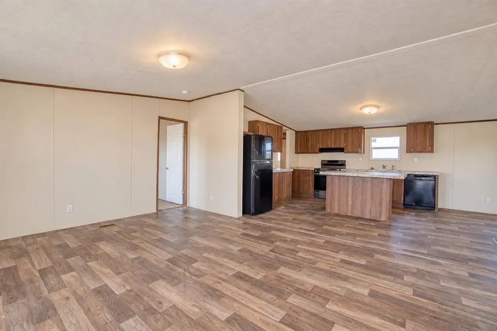 Photo 9 — 215 Cale Lane, Calera, OK 74730