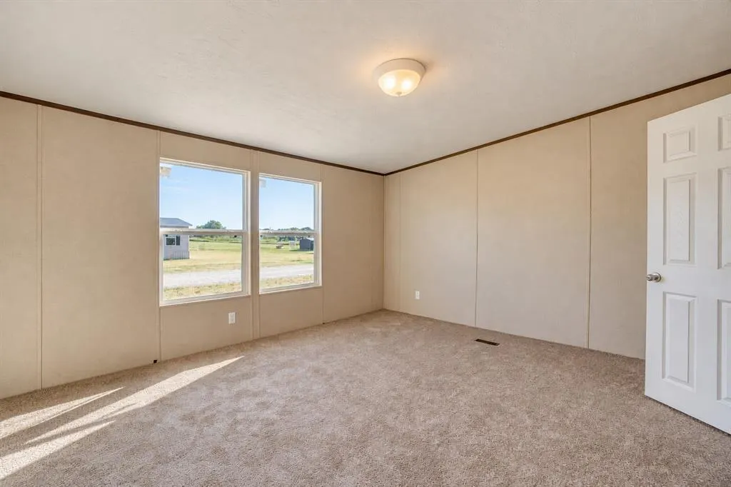 Photo 16 — 215 Cale Lane, Calera, OK 74730