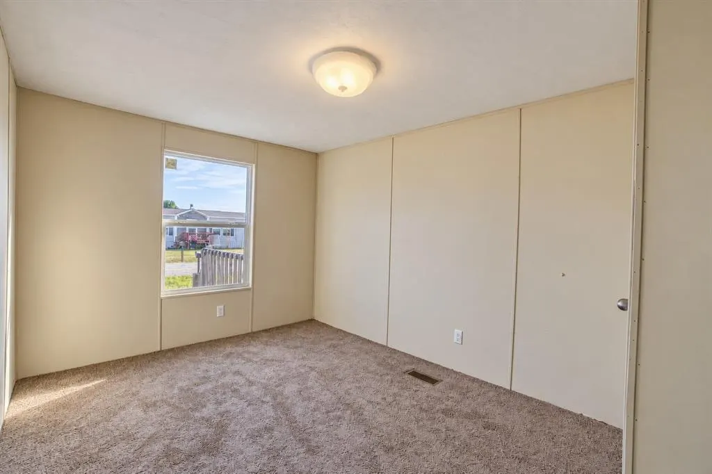 Photo 24 — 215 Cale Lane, Calera, OK 74730