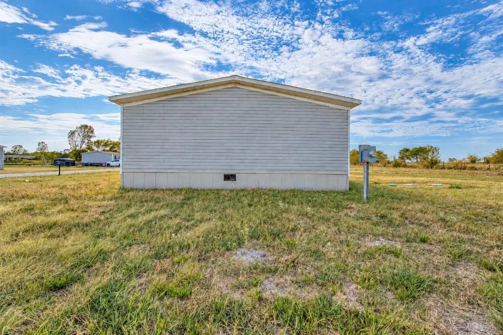 Photo 33 — 215 Cale Lane, Calera, OK 74730