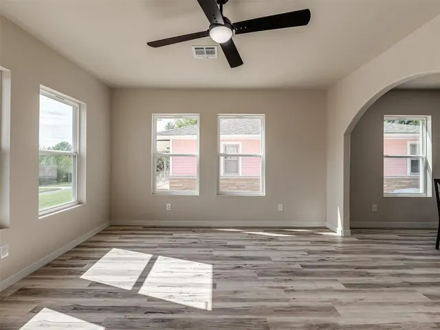 Photo 4 — 2525 NE 14th Street, Oklahoma City, OK 73117