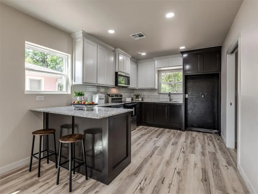 Photo 12 — 2525 NE 14th Street, Oklahoma City, OK 73117