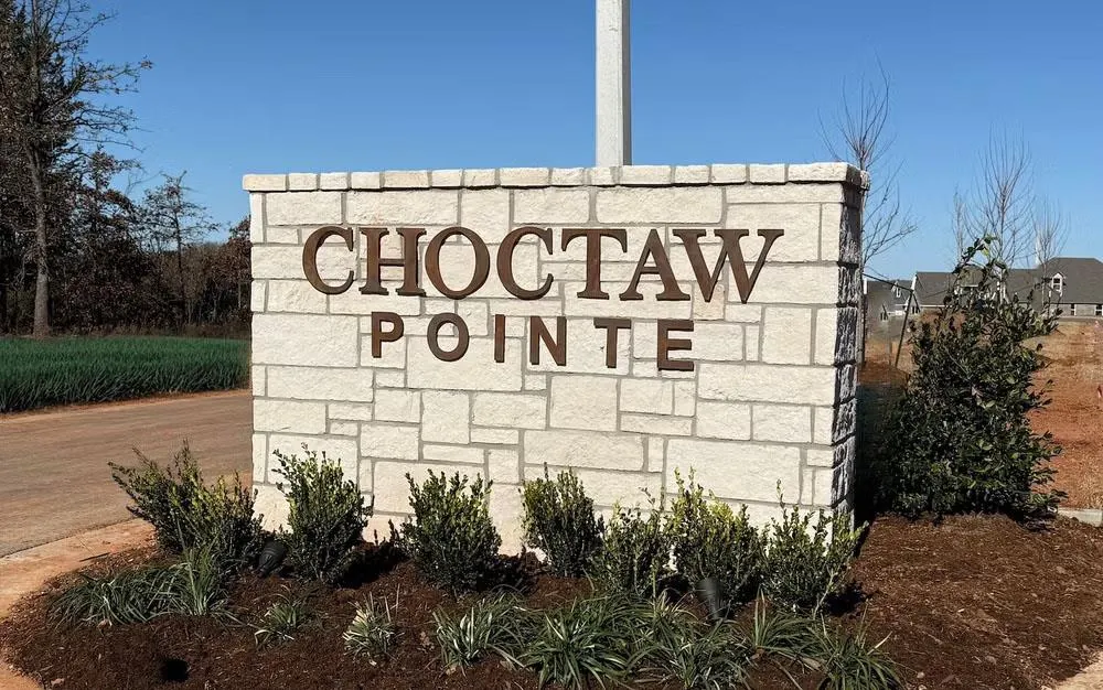 Photo 5 — 1310 Lighthorsemen Way, Choctaw, OK 73020
