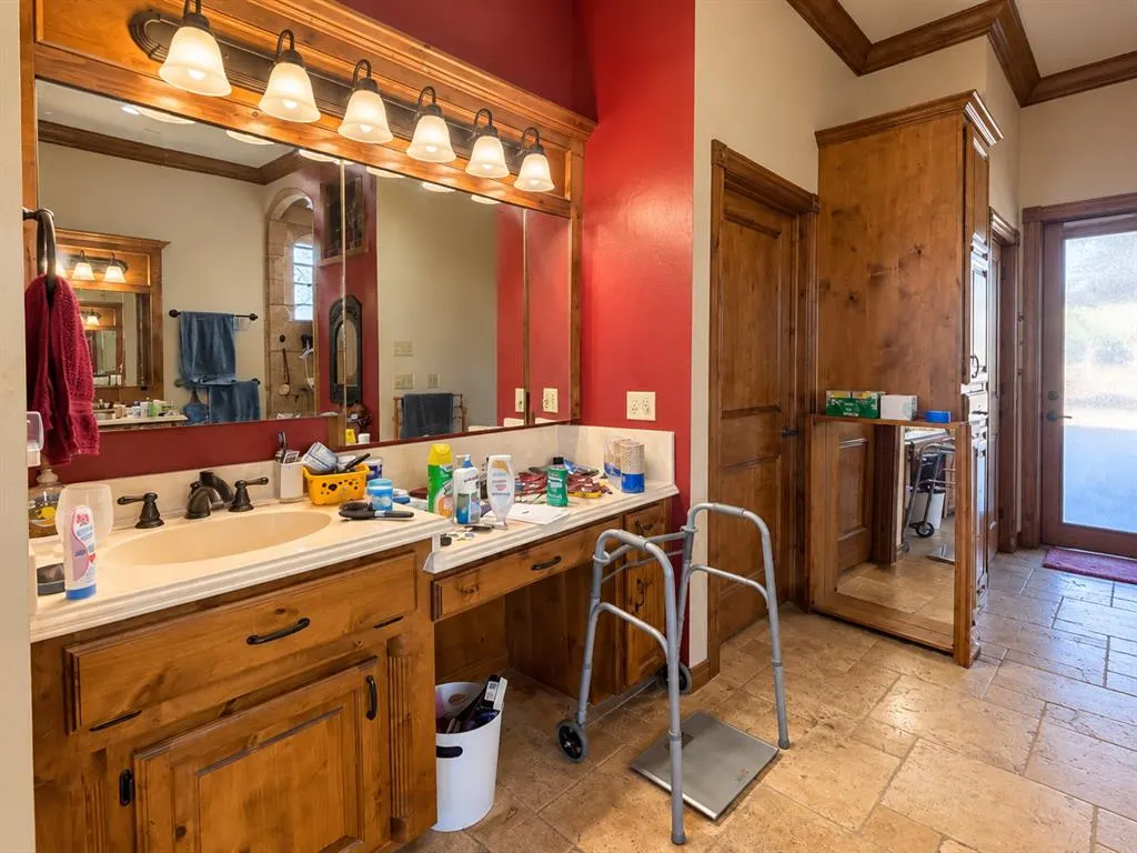 Photo 11 — 13321 220th Street, Blanchard, OK 73010