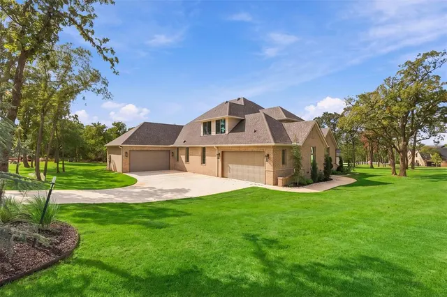 Photo 2 — 8041 Silver Spur, Arcadia, OK 73007