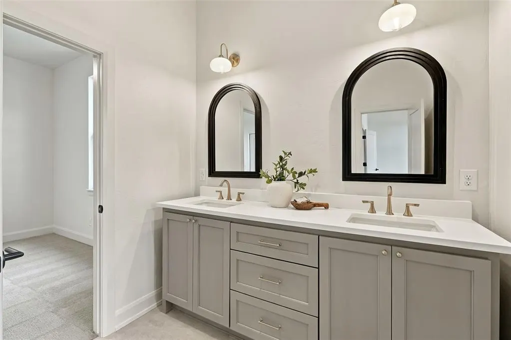Photo 41 — 8041 Silver Spur, Arcadia, OK 73007