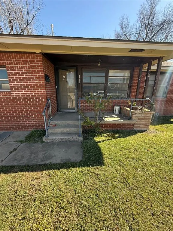 Photo 2 — 4205 NW 16th Terrace, Oklahoma City, OK 73107