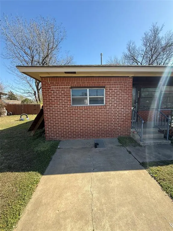 Photo 3 — 4205 NW 16th Terrace, Oklahoma City, OK 73107