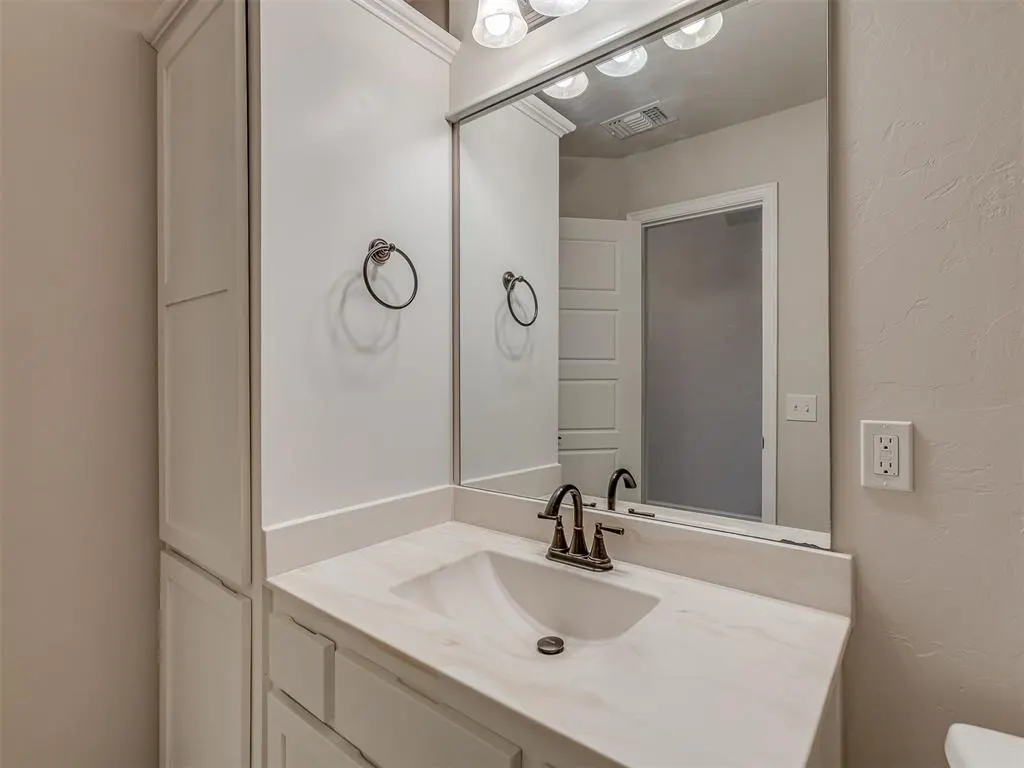 Photo 39 — 3808 Manderly Place, Norman, OK 73026