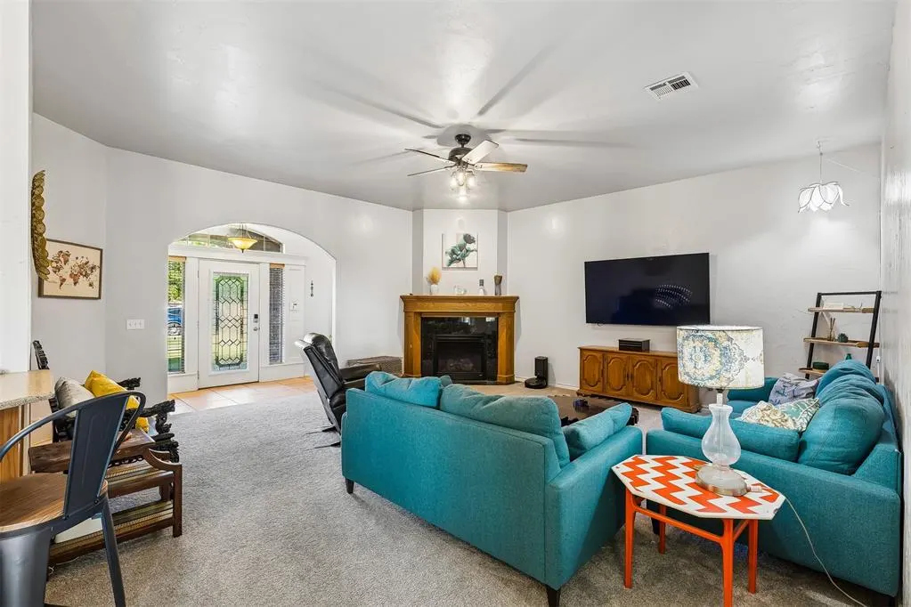 Photo 9 — 10801 NW 118th Place, Yukon, OK 73099