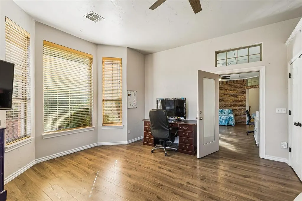 Photo 33 — 10801 NW 118th Place, Yukon, OK 73099
