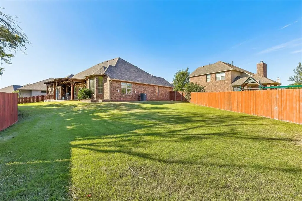 Photo 49 — 10801 NW 118th Place, Yukon, OK 73099