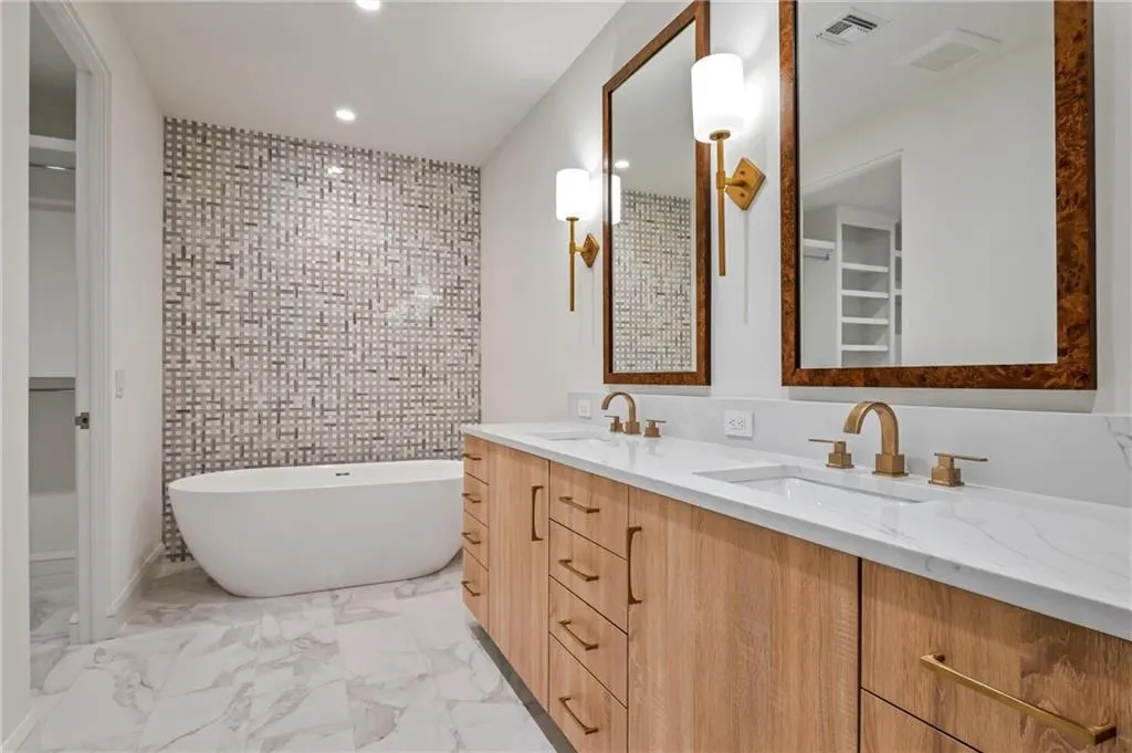 Photo 23 — 6429 Grandmark Drive, Oklahoma City, OK 73116