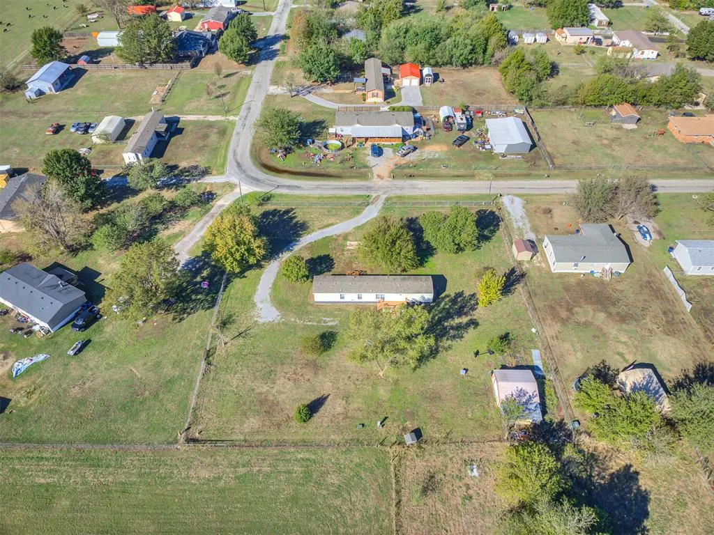 Front exterior — 326 S Cherry Avenue, Union City, OK 73090