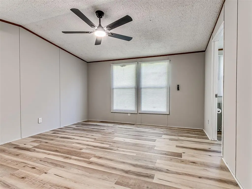 Photo 19 — 326 S Cherry Avenue, Union City, OK 73090