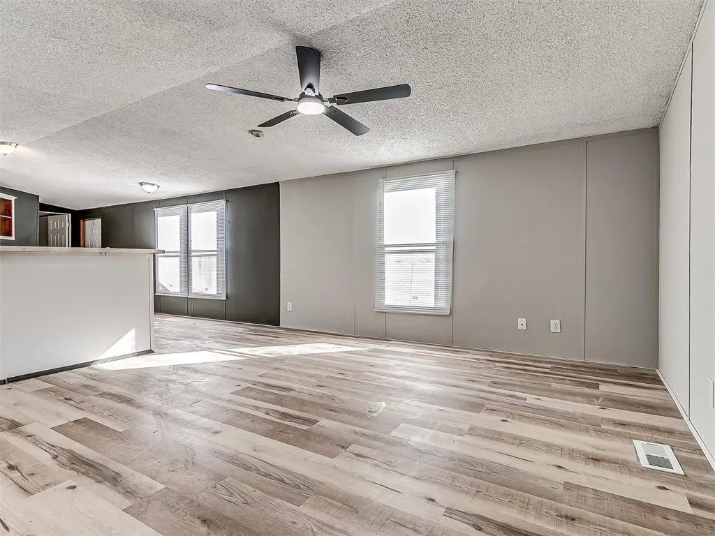 Photo 25 — 326 S Cherry Avenue, Union City, OK 73090