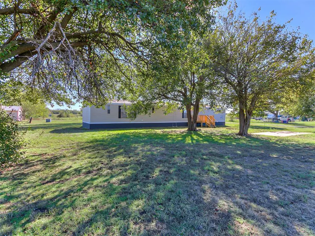 Photo 39 — 326 S Cherry Avenue, Union City, OK 73090