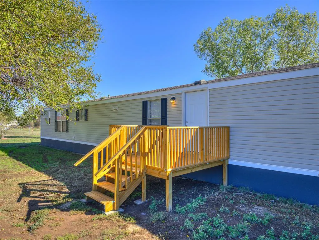 Photo 41 — 326 S Cherry Avenue, Union City, OK 73090