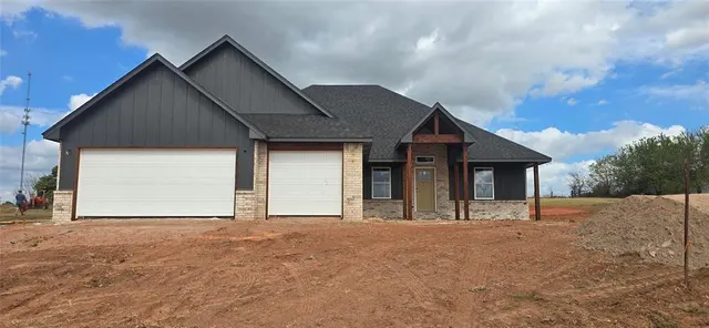 Photo 2 — 2420 Bear Creek Cir Circle, Blanchard, OK 73010