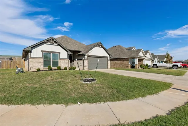 Photo 2 — 13809 Village Cove, Piedmont, OK 73078