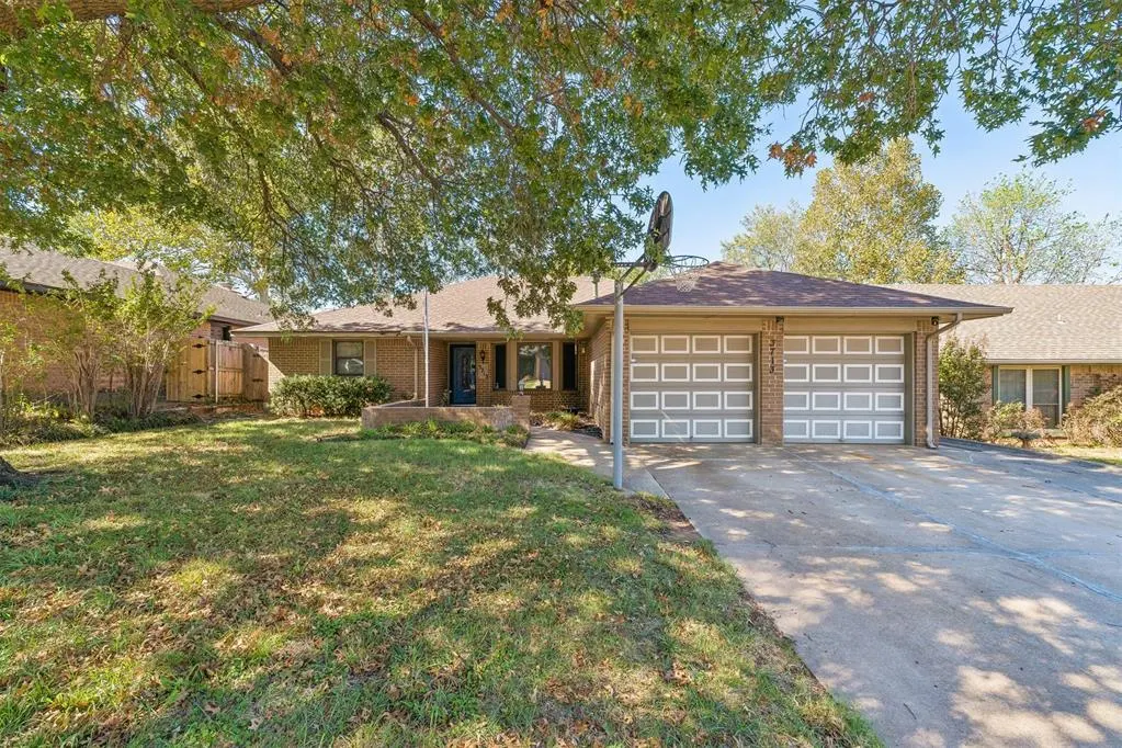 Photo 3 — 3713 Rolling Lane Circle, Midwest City, OK 73110