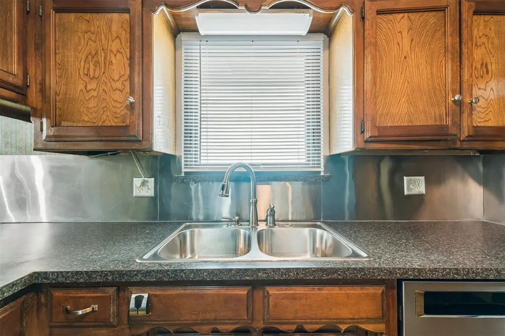 Photo 22 — 3713 Rolling Lane Circle, Midwest City, OK 73110