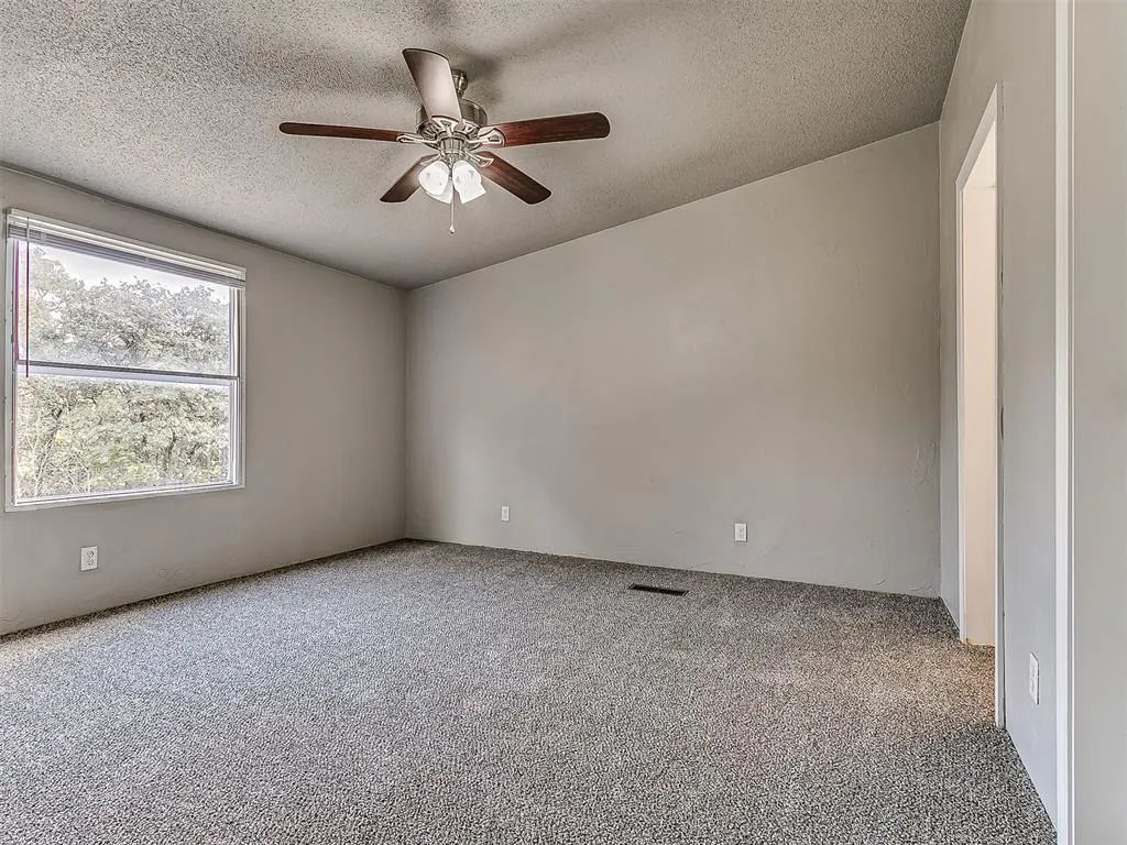 Photo 22 — 10300 Liberty Oak Drive, Oklahoma City, OK 73165