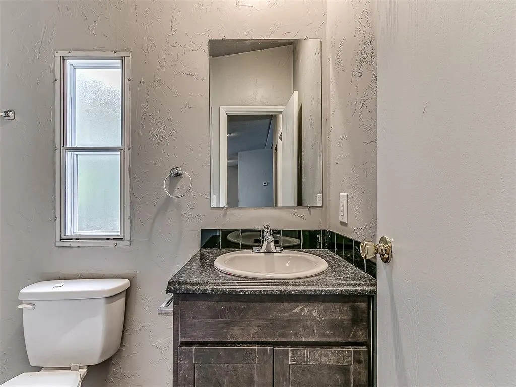 Photo 29 — 10300 Liberty Oak Drive, Oklahoma City, OK 73165