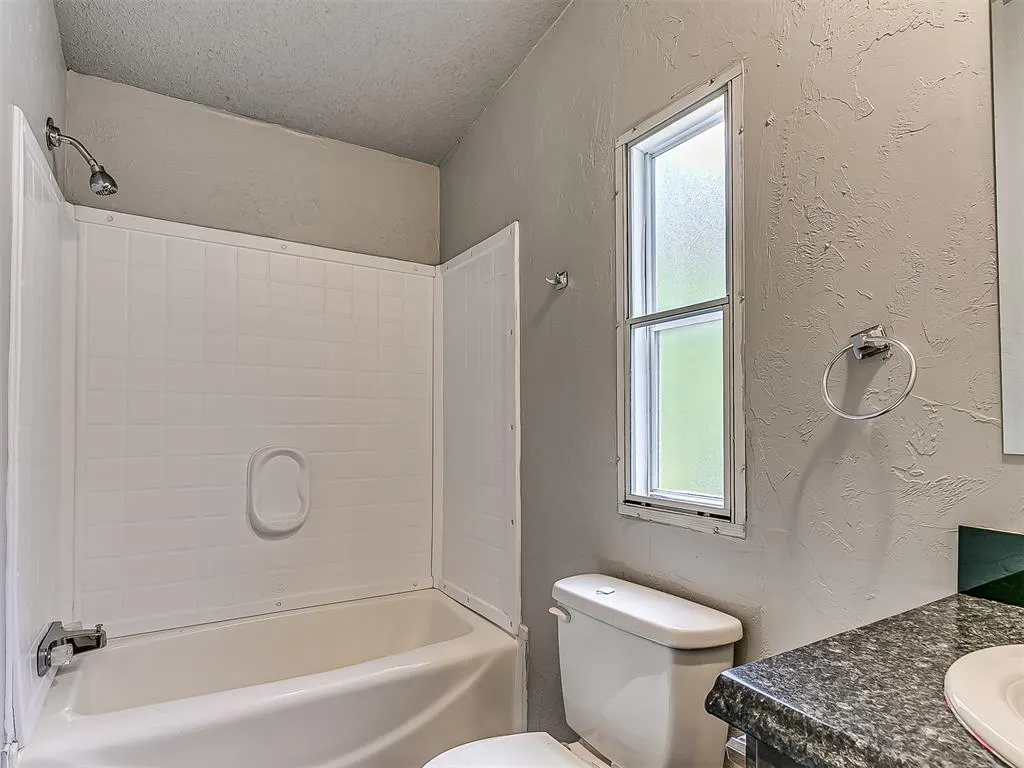 Photo 30 — 10300 Liberty Oak Drive, Oklahoma City, OK 73165