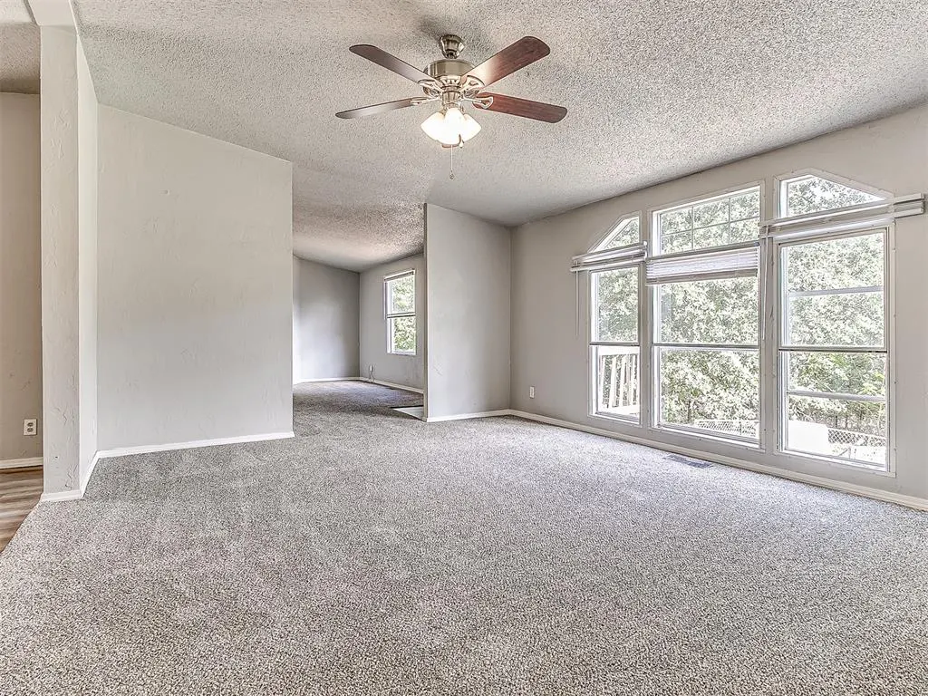 Photo 34 — 10300 Liberty Oak Drive, Oklahoma City, OK 73165